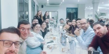 La peña Namesaiders celebra en Peñaranda su cena de Navidad y el anuncio de la futura boda de dos de sus integrantes