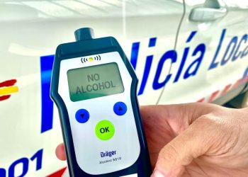 Interceptado un vehículo en Peñaranda que carecía de ITV y con tres ocupantes que portaban sustancias estupefacientes