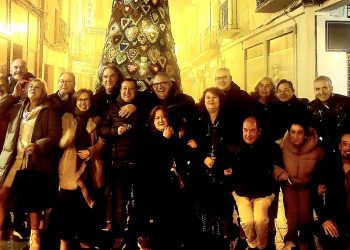 Peñaranda acoge un nuevo reencuentro de los quint@s nacidos en 1970 que disfrutan de una cena con un brindis por el nuevo año