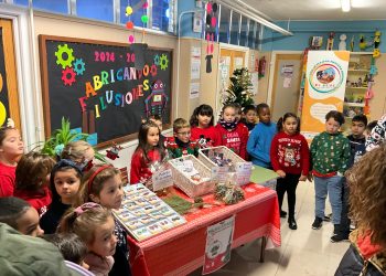 El mercadillo de trueque del colegio Severiano Montero recibe en Peñaranda una excelente respuesta y cierra con éxito de ventas