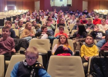 Alumnos del colegio público Miguel de Unamuno comparten en Peñaranda un encuentro con varios jugadores del Unionistas