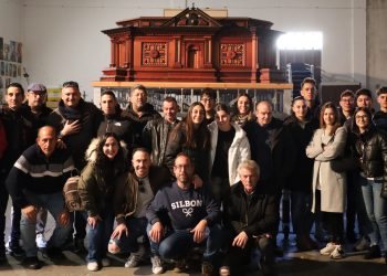 La artista Raquel Tosal asume la finalización del proyecto del paso de Jesús de Medinaceli en Peñaranda por encargo de la cofradía