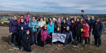 El club Camino el Cristo realiza su primera actividad del 2025 con un desayuno para los socios y una ruta senderista en Alaraz