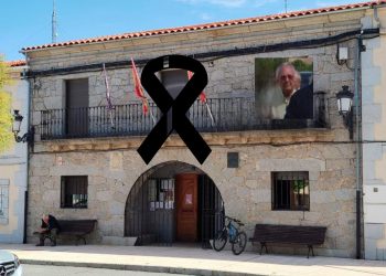 Alaraz despide a Marceliano Iglesias que fue alcalde de la villa desde el año 1994 al 2002 y conductor del autobús «La Serrana»