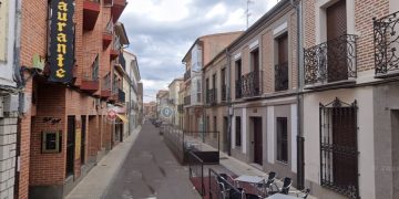 Fallece un nonagenario tras atragantarse mientras comía en un restaurante situado en la calle Ricardo Soriano de Peñaranda