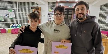 Aitor Iglesias y Álvaro González ganan el torneo navideño de FC25 celebrado estos días en el centro de ocio juvenil de Peñaranda