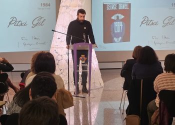 Peñaranda reúne en el CDS a más de una veintena de lectores dando voz a los finales de grandes obras de la literatura universal