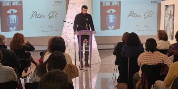 Peñaranda reúne en el CDS a más de una veintena de lectores dando voz a los finales de grandes obras de la literatura universal