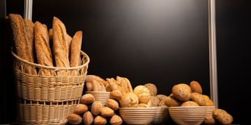 UPA denuncia las prisas de las distribuidoras en subir el precio del pan a los consumidores con la vuelta del IVA al 4 por ciento