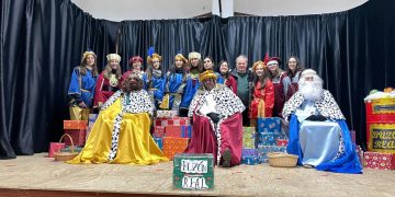 Así está siendo el paso de los Reyes Magos por las comarcas de Peñaranda y Las Villas: cabalgatas, chocolatadas y teatro