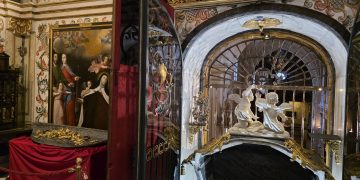 El estudio del sepulcro de Santa Teresa de Jesús permitirá la reconstrucción facial de la fundadora del Carmelo Descalzo