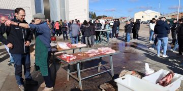 Arabayona de Mógica estrena su fiesta de la matanza tradicional con un sol espléndido y una gran participación en las actividades