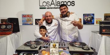 Los Álamos vive su particular celebración de San Valentín con un sorprendente menú y una decoración cuidada con todo detalle