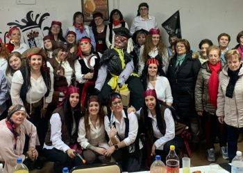 Una fiesta de temática pirata abre los actos organizados por las mujeres para honrar a Santa Águeda en El Campo de Peñaranda