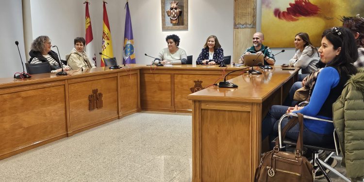 Peñaranda mantiene el martes como día grande del Carnaval y una discomóvil en la plaza sustituirá al baile en el centro social