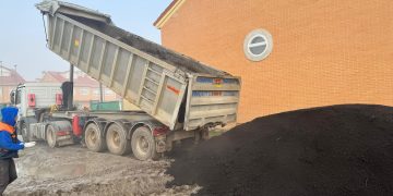 «Fronteira» facilita a Peñaranda la gestión de 250 metros cúbicos de restos vegetales y recibir compost para abonar zonas verdes