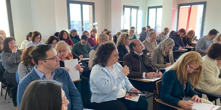 Gran respuesta en Peñaranda a la jornada sobre la facturación electrónica organizada por la oficina Acelera Pyme