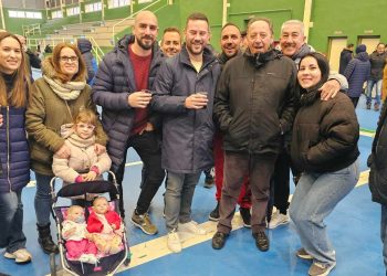 Macotera reúne a sus vecinos en la VIII edición de la matanza que este año se ha desarrollado en el pabellón polideportivo