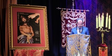 Jesús Ángel Alonso, cofrade salmantino, presenta el cartel de la Semana Santa en Peñaranda: «cuando criticas por las esquinas a los cargos de tu cofradía, estás liberando a Barrabás»