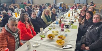 Aldeaseca de la Frontera despide su matanza tradicional con una comida que ha reunido a casi 400 comensales en el frontón