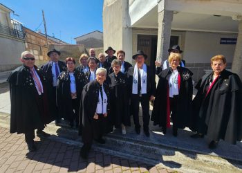 Santiago de la Puebla se convierte un año más en la capital de la capa española con un encuentro que cumple dos décadas de vida