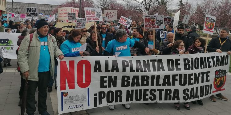 «Plantas de biogás sí, pero no así»: Babilafuente vuelve a llevar sus protestas a Valladolid en una gran manifestación