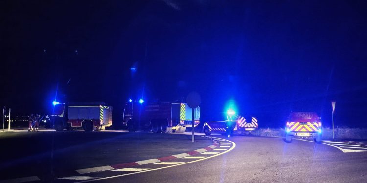 Un aviso moviliza a tres dotaciones de Bomberos de Villares y Peñaranda y resulta ser una quema controlada en Coca de Alba