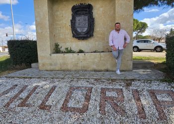 Álex González Hidalgo, alcalde de Villoria: «Cuando nos demos cuenta de que para los partidos sólo somos simples peones necesarios para asegurar sus puestos, igual entonces los pueblos gozaremos de una salud social envidiable»