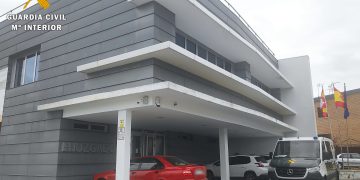 Los detenidos por el hurto en el supermercado de Peñaranda son cuatro varones y una mujer de nacionalidad rumana