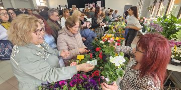Babilafuente se vuelca con el tradicional rastrillo que abre una nueva edición de la campaña de solidaridad en Las Villas