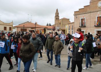 Rotundo éxito de participación en la marcha y comida solidarias de Palaciosrubios a favor de la Asociación Afectados CDKL5