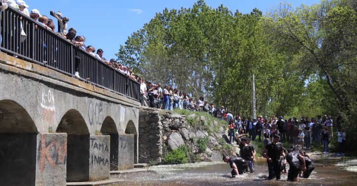 Alaraz vive su multitudinaria romería del Santo Cristo del Monte en una jornada marcada en toda España por el apagón eléctrico