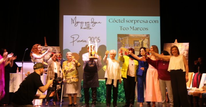 Una gran gala que «deja huella» en Peñaranda con ocho premiadas en la III edición de los premios anuales de NOTICIAS A TIEMPO