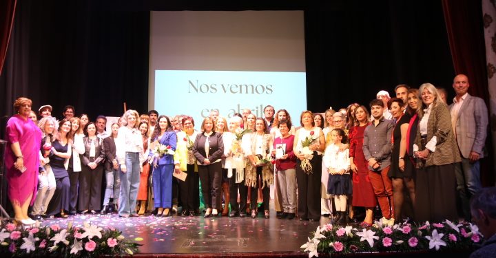 Una gran gala que «deja huella» en Peñaranda con ocho premiadas en la III edición de los premios anuales de NOTICIAS A TIEMPO