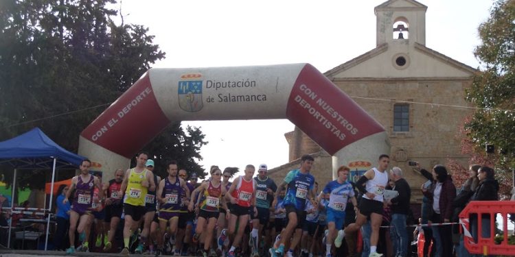 Juan Bueno y Verónica Sánchez ganan la I edición de la carrera popular Cristo de Hornillos celebrada con gran éxito en Arabayona