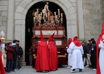 Jesús de Medinaceli, Jesús Flagelado y la Virgen de la Esperanza culminan su encuentro en el Jueves Santo de Peñaranda