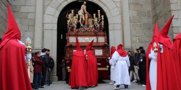 Jesús de Medinaceli, Jesús Flagelado y la Virgen de la Esperanza culminan su encuentro en el Jueves Santo de Peñaranda