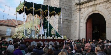 Jesús de Medinaceli, Jesús Flagelado y la Virgen de la Esperanza culminan su encuentro en el Jueves Santo de Peñaranda