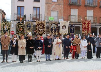 Peñaranda despide su Semana Santa con la tradicional procesión del Resucitado y el verso del pequeño San Miguel a la Soledad