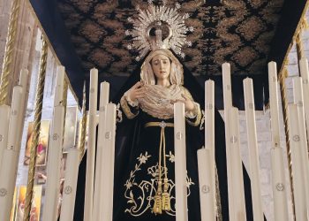 La cofradía peñarandina de la Virgen de la Soledad, primera en la provincia en recuperar la estética del tradicional palio de cajón