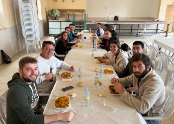 La Asociación Juvenil Papelera repite un año más su comida de confraternidad en Villaflores con una excelente acogida