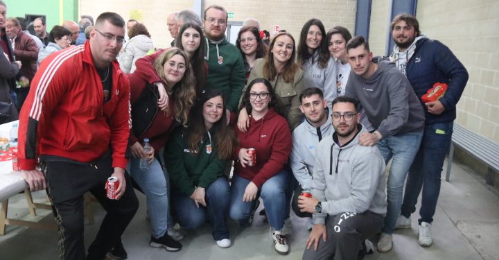 Aldeaseca de la Frontera inicia sus fiestas en honor de San Isidro con un gran convite «a cubierto» animado por Dale Kaña 2.0