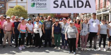 La solidaridad vuelve a brillar en Peñaranda con la XV edición de la marcha de Acopedis que reúne a caminantes de toda la comarca