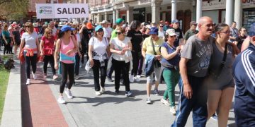La solidaridad vuelve a brillar en Peñaranda con la XV edición de la marcha de Acopedis que reúne a caminantes de toda la comarca