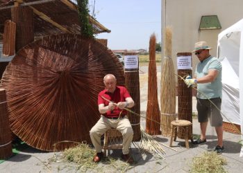 La mimbre de Villoruela brilla con luz propia en una exitosa Feria de Artesanía que se estrena en las fiestas con gran expectación