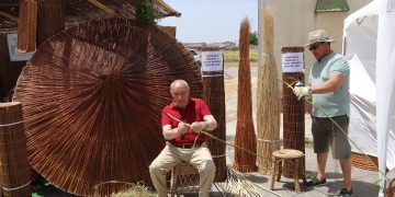 La mimbre de Villoruela brilla con luz propia en una exitosa Feria de Artesanía que se estrena en las fiestas con gran expectación
