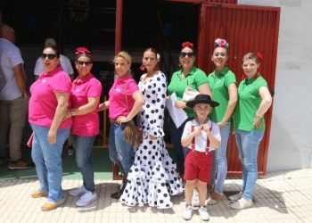 Calor y muchas ganas de pasarlo bien en la VI edición de la Feria Rociera de Villoria que llena de ambiente andaluz la localidad