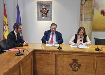 Ayuntamiento de Peñaranda y Cámara de Comercio renuevan el convenio para el vivero Innova que está ya al 90 % de ocupación