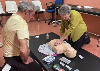 Vuelven a Peñaranda los talleres de reanimación cardiopulmonar y atragantamiento que se imparten en el centro de salud