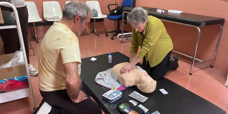 Vuelven a Peñaranda los talleres de reanimación cardiopulmonar y atragantamiento que se imparten en el centro de salud